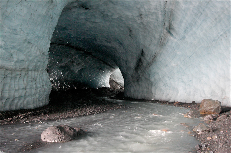 Вход в ледяную пещеру : 2008, август - Исландия (Iceland)